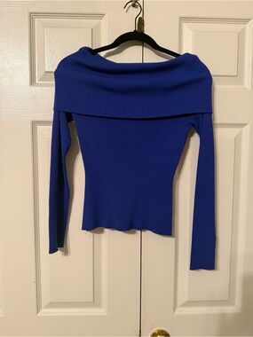 Off-the-Shoulder Ribbed Sweater Top in Cobalt Blue